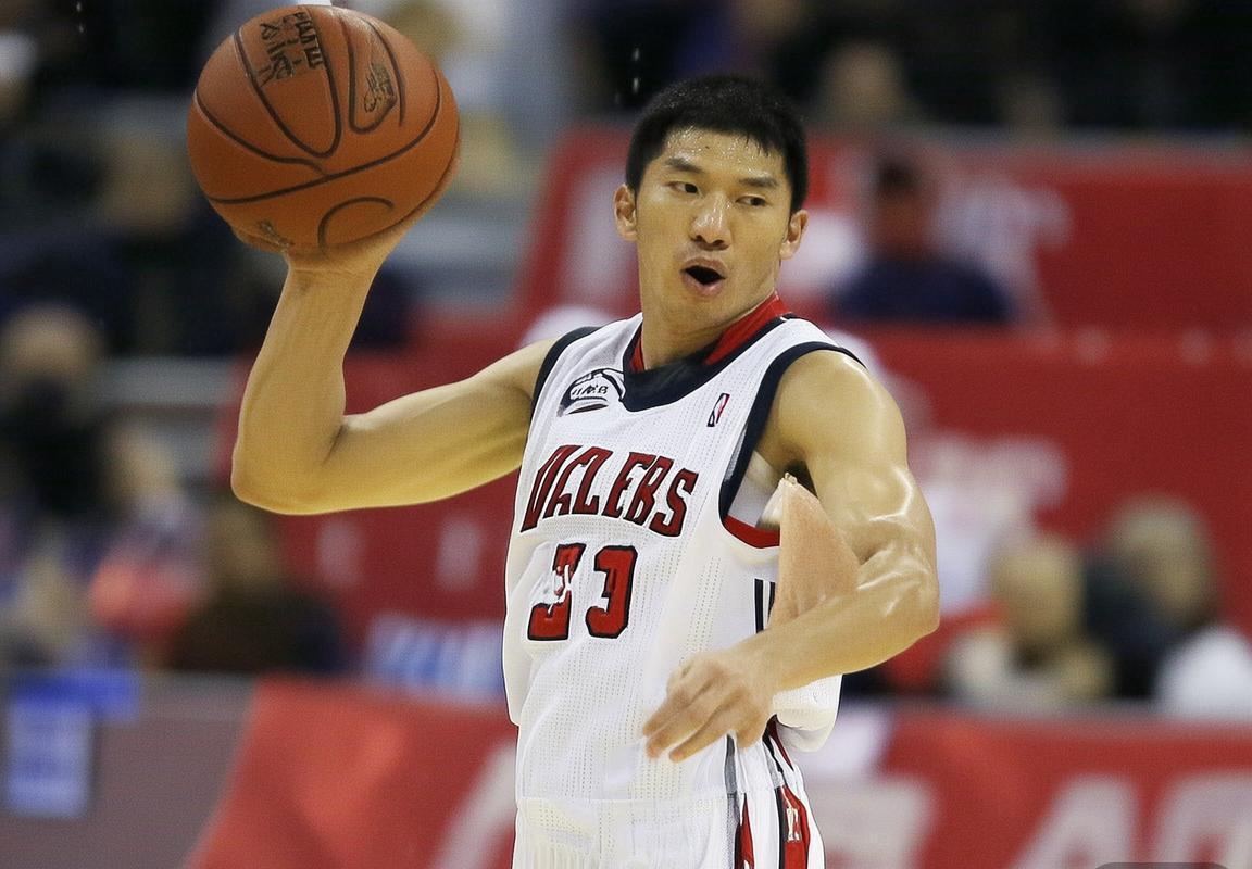 雄鹿队字母哥纽约置业豪华公寓引热议，NBA转会市场再添新猜想